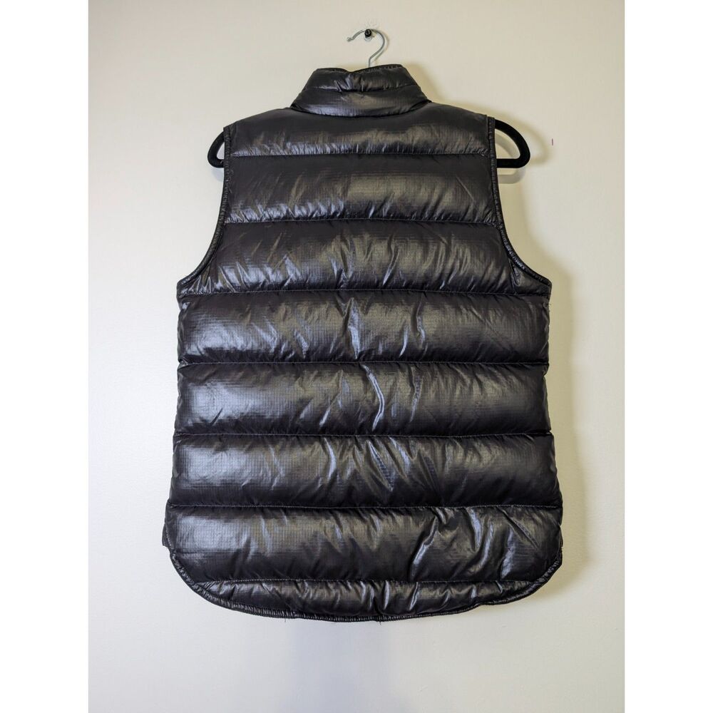 J.Crew Black Quilted Puffer Vest Down Snap Zip Minimalist Women XS - Picture 3 of 9
